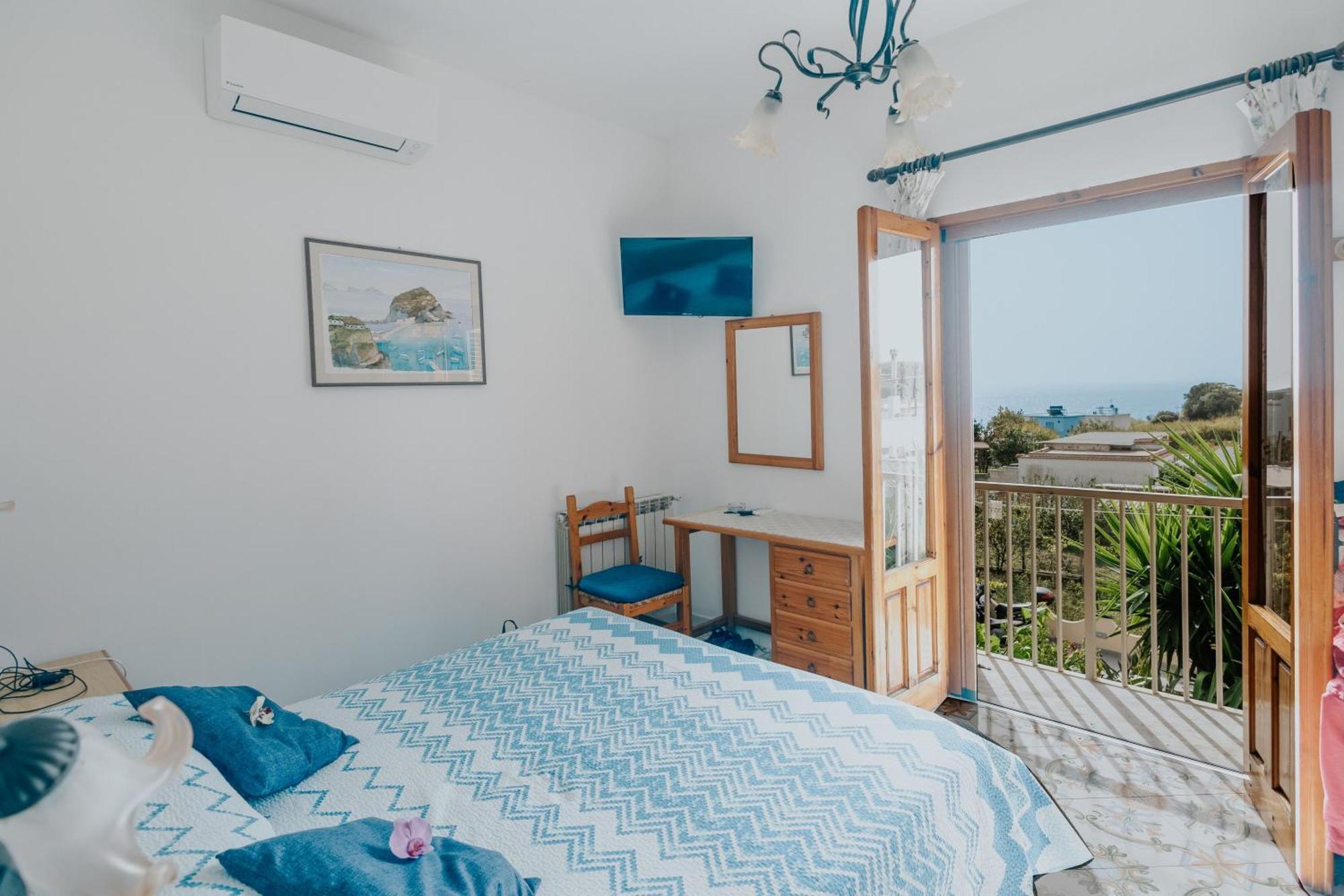 Hotel Casa Giuseppina Sant'Angelo  Buitenkant foto