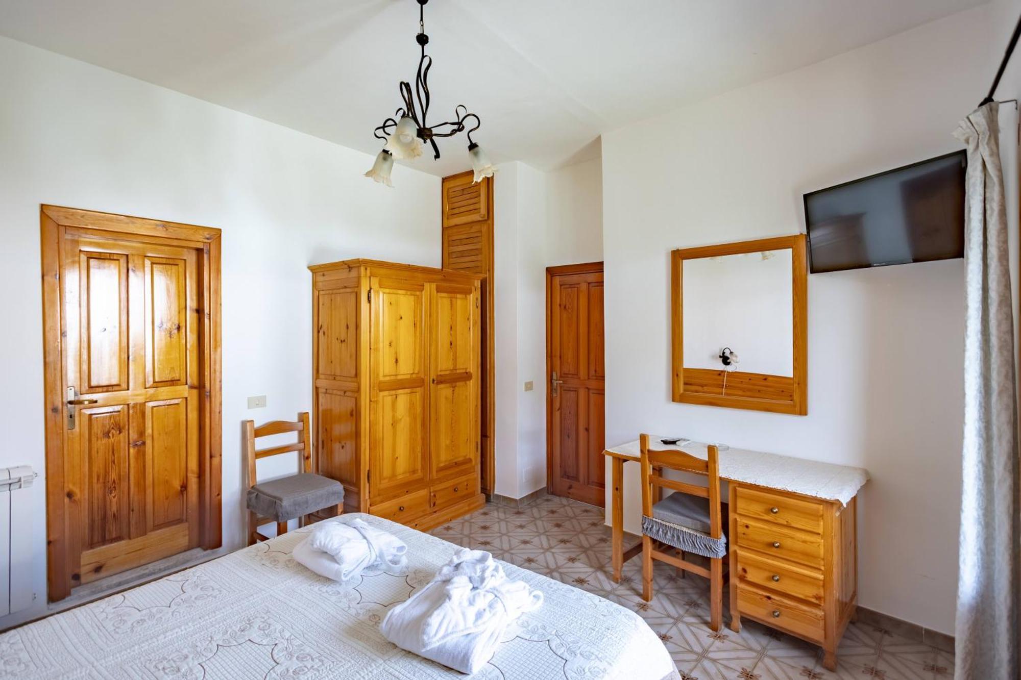 Hotel Casa Giuseppina Sant'Angelo  Buitenkant foto